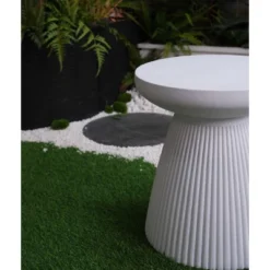 NicBex Outdoor End Table Modern Outdoor End Table Outdoor Side Table, Patio Table Small Table For Backyard, Balcony, Porch